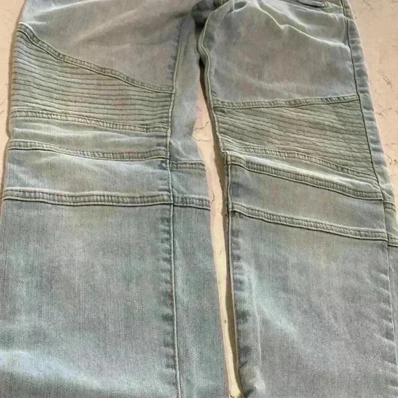 Men's Forever 21 Jeans - Picture 2 of 12